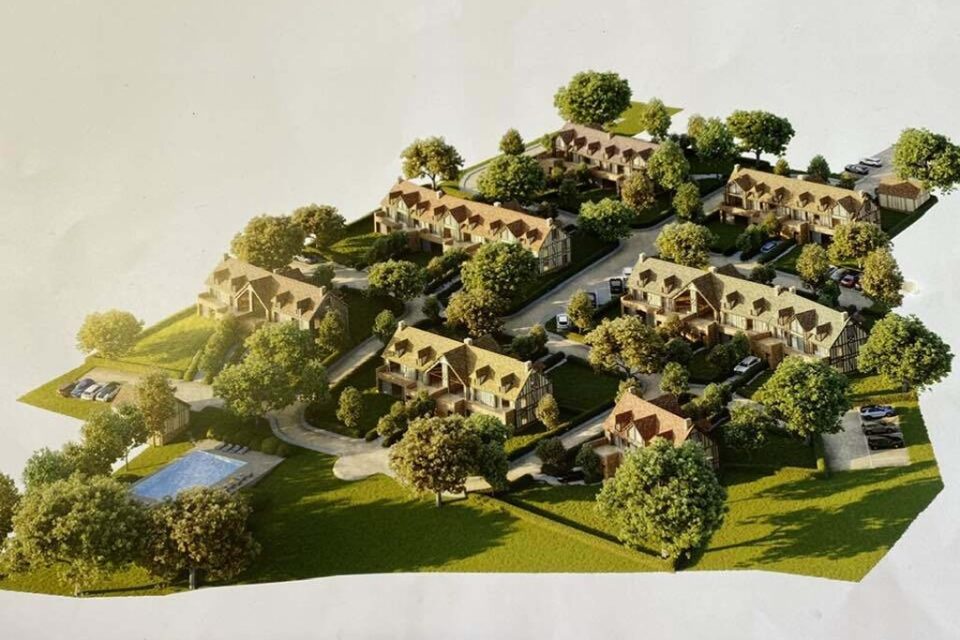 Mi domaine, mi village, le projet immobilier qui divise les habitants d'un village près de Deauville