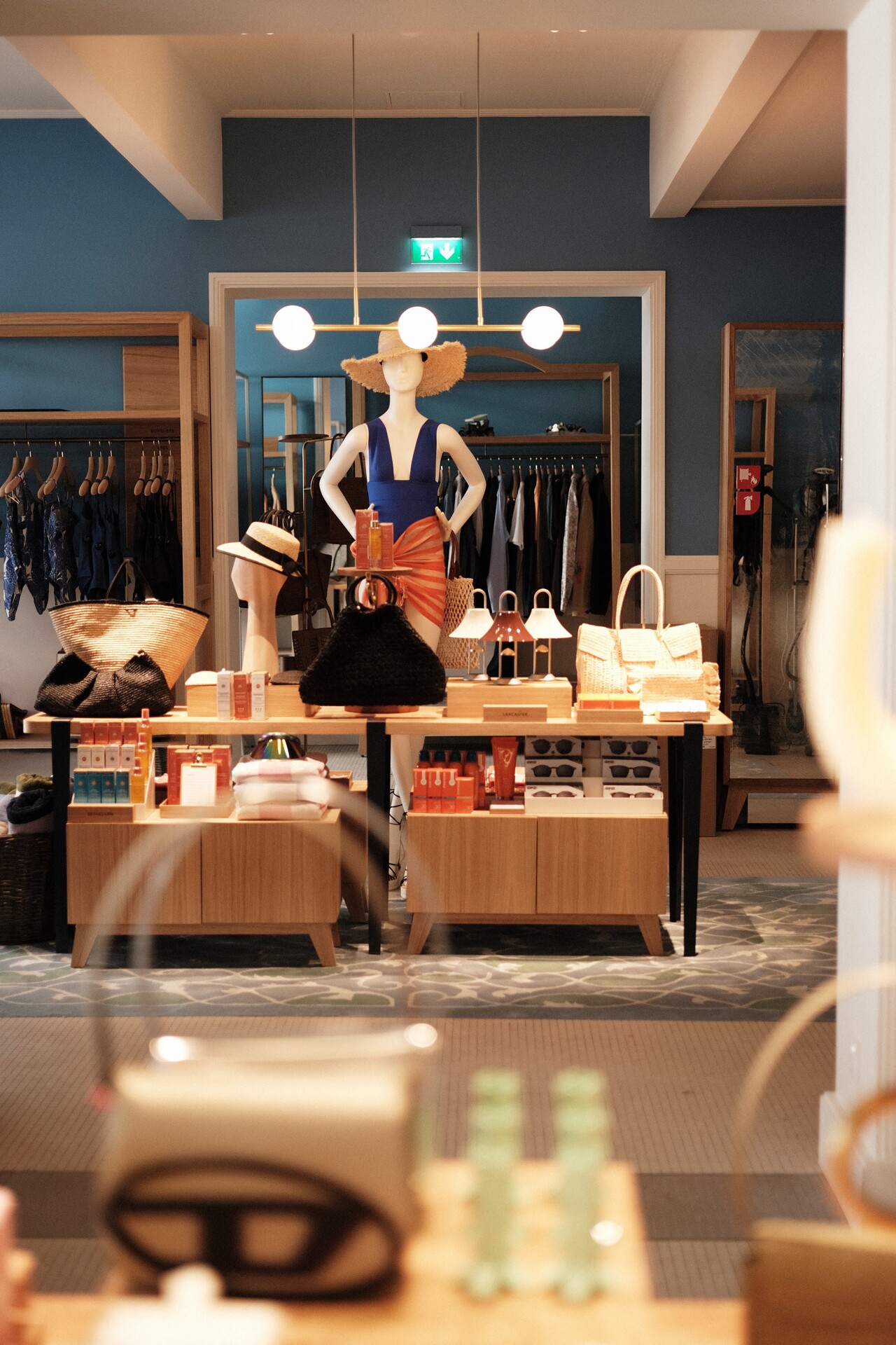 En décloisonnant les marques, ce magasin se veut unique.