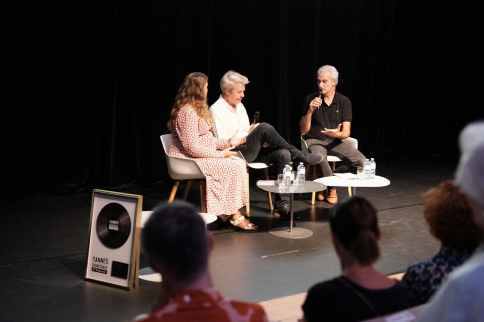 Au festival de Deauville, le musicien Kyle Eastwood a présenté en avant-première le documentaire Eastwood Symphonic dans lequel le fils rend hommage à son père, Clint.
