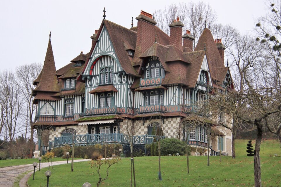 Philippe Normand : la villa Strassburger de Deauville lui a raconté son incroyable histoire