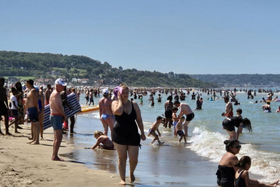 Une baignade bien méritée après des heures dans la fournaise pour atteindre la plage.