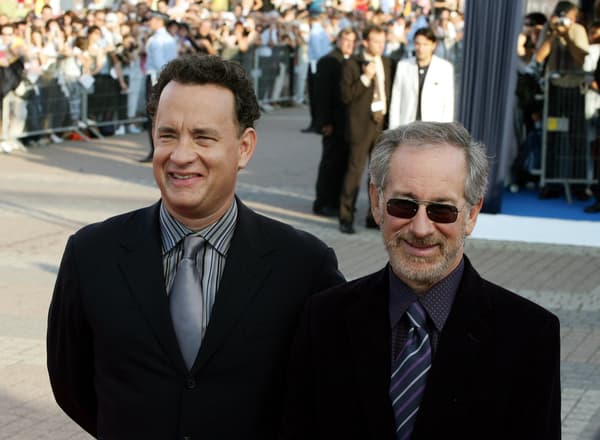 Tom Hanks (à gauche) et Steven Spielberg (à droite) lors de la 30e édition du festival de Deauville (Calvados), le 4 septembre 2004.