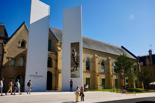 La façade extérieure des Franciscaines, à Deauville. Christine Raout / Ouest-France photo la façade extérieure des franciscaines, à deauville. © christine raout / ouest-france