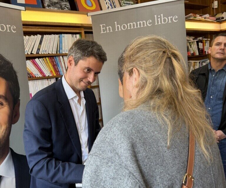 Gabriel Attal, librairie du Marché