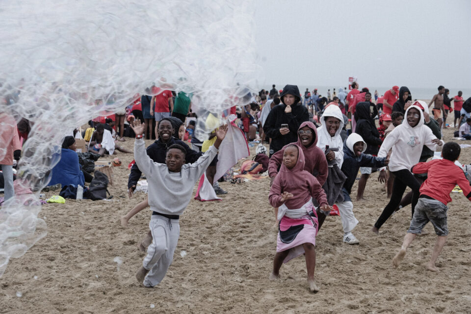 Près de 5 000 enfants et accompagnateurs venus de toute l'Île-de-France sont attendus à Deauville pour la traditionnelle Journée des oubliés des vacances du Secours Populaire.