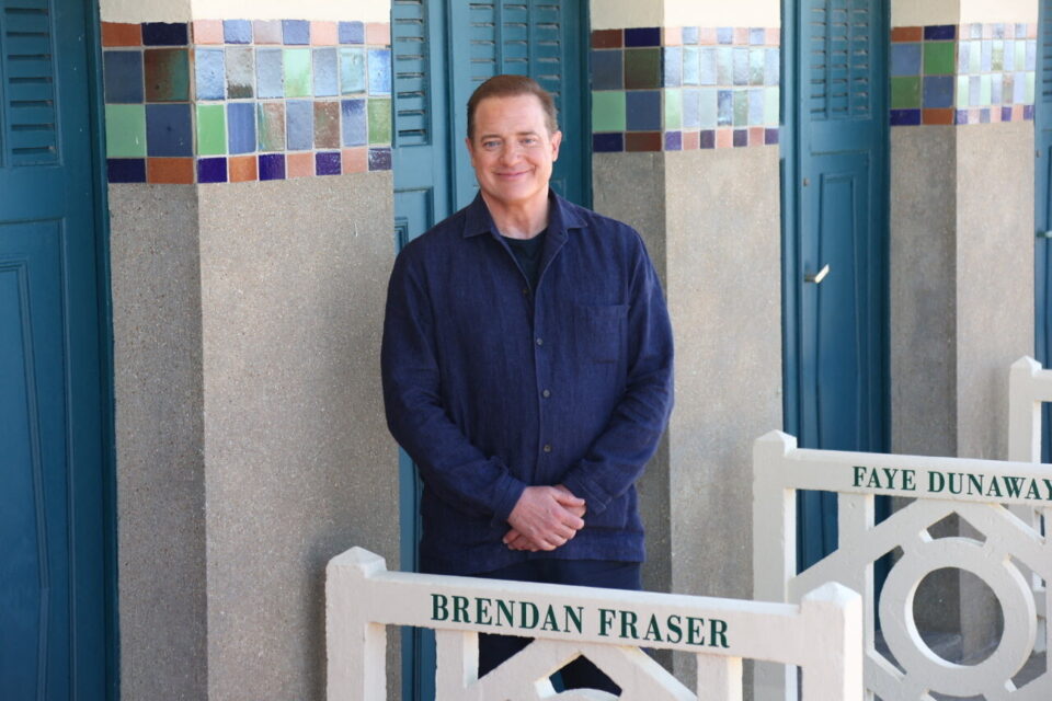 Brendan Fraser sur les Planches de Deauville pour inaugurer sa cabine.