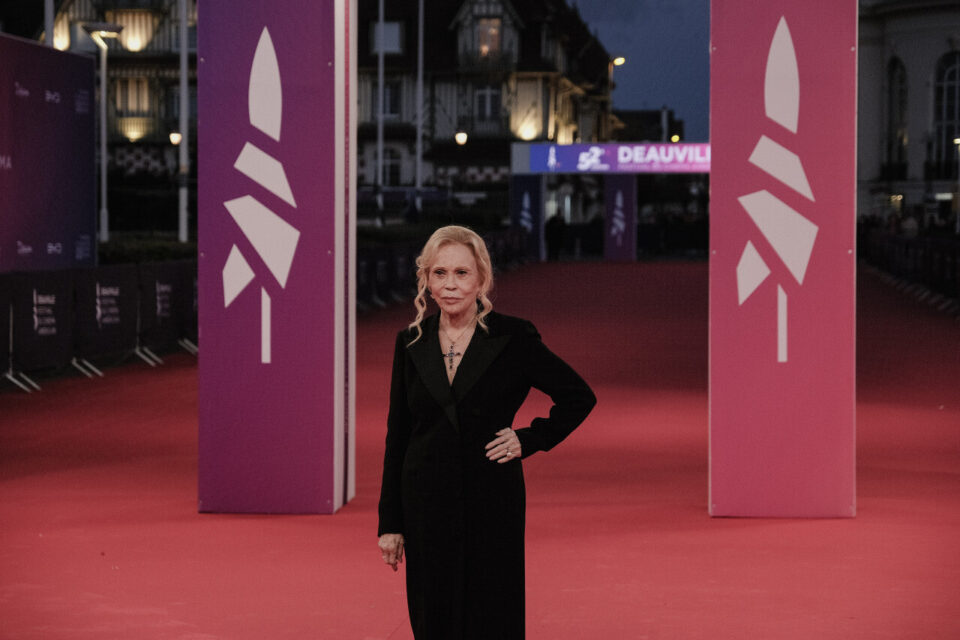 Faye Dunaway sur le tapis rouge du festival du cinéma américain de Deauville.